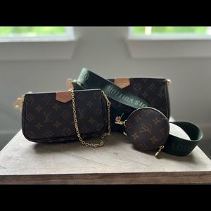 Louis Vuitton multi pouchette accessories